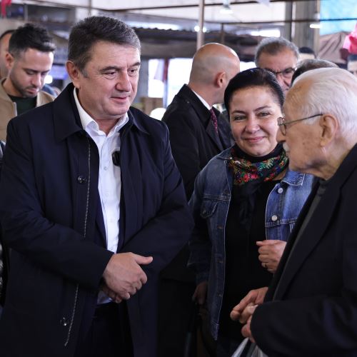 Başkanımız Sn. Tahsin Erdem Soğuksu Pazar Yerinde Esnaf ve Vatandaşlarımız ile Buluştu