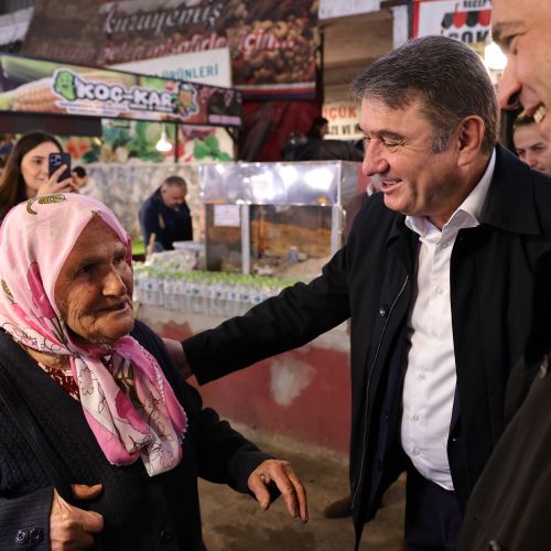 Başkanımız Sn. Tahsin Erdem Soğuksu Pazar Yerinde Esnaf ve Vatandaşlarımız ile Buluştu