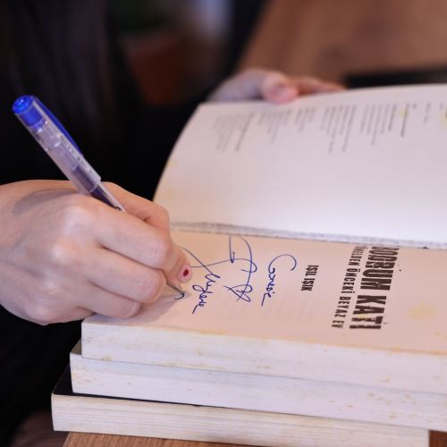 Yazar Işıl Işık Zonguldak’ta Okurlarıyla Buluştu