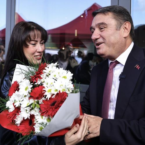 Yazar Işıl Işık Zonguldak’ta Okurlarıyla Buluştu