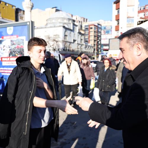 Başkanımız Sn.Tahsin Erdem’den Ramazan Ayında Hurma İkramı