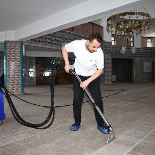 Ramazan Ayında Camilerimizde Temizlik Çalışmalarımızı Başlattık