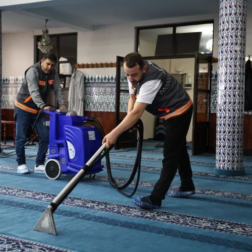 Ramazan Ayında Camilerimizde Temizlik Çalışmalarımızı Başlattık