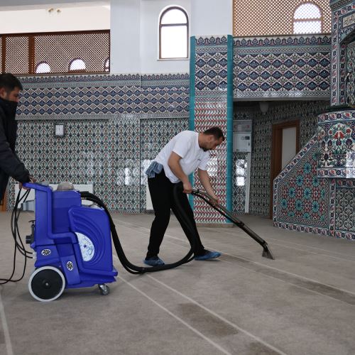 Ramazan Ayında Camilerimizde Temizlik Çalışmalarımızı Başlattık