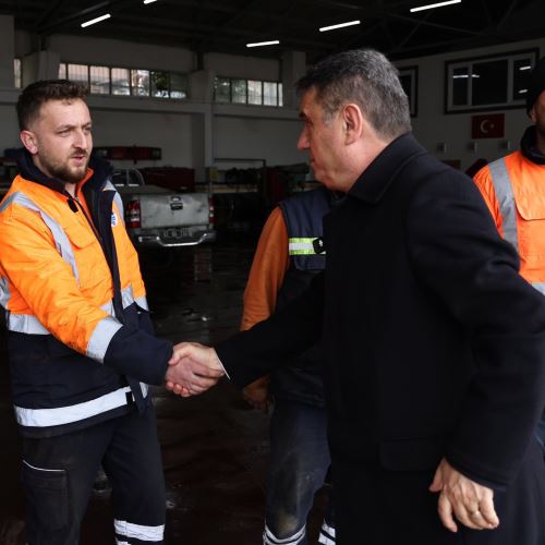 Başkan Erdem, Personellerimizin Bayramlarını Tebrik Etti