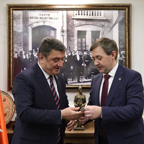 Tataristan Agryz Heyetinden Belediyemize Ziyaret