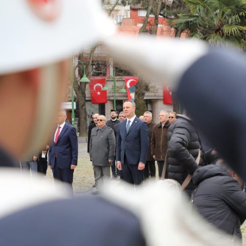 18 Mart Şehitleri Anma ve Çanakkale Zaferi’nin 105’inci yıldönümü nedeniyle, çelenk koyma törenimizi gerçekleştirdik.