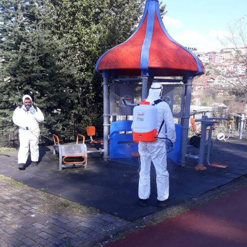 Çocuk Parklarımızı dezenfekte çalışmalarımız sürüyor