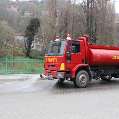 Cadde ve Sokaklarımızda Dezenfekte Çalışmalarımızı Sürdürüyoruz