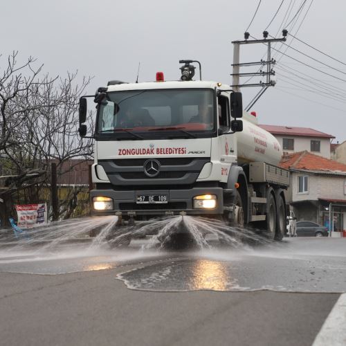 Cadde ve Sokaklarımızda Dezenfekte Çalışmalarımızı Sürdürüyoruz