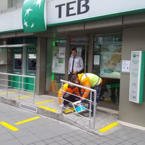 Sosyal Mesafeyi Koruyalım, Sarı Çizgilere Uyalım