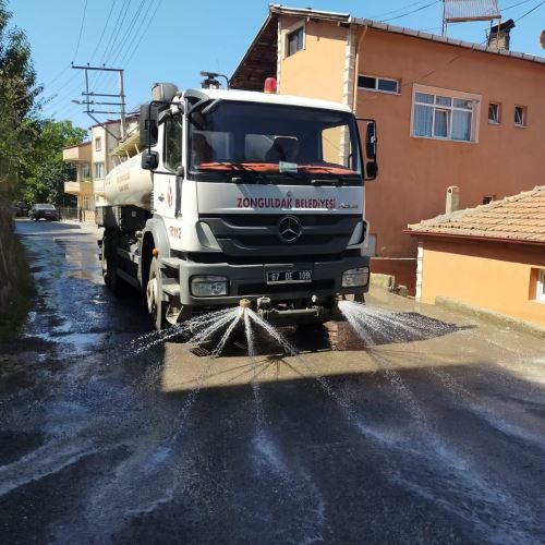 Koronavirüse Karşı Dezenfekte ve Yıkama Çalışmalarımızı Sürdürüyoruz