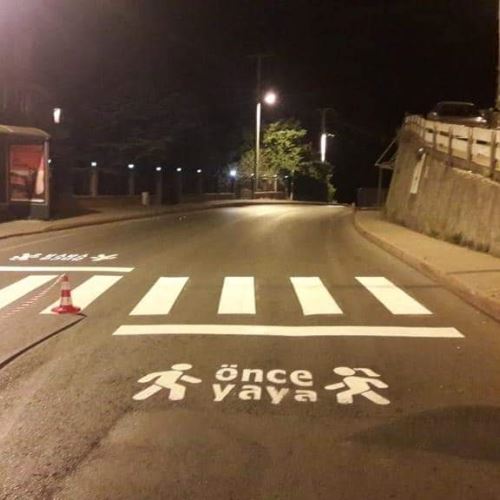 Yaya Geçitlerimiz Boyanıyor