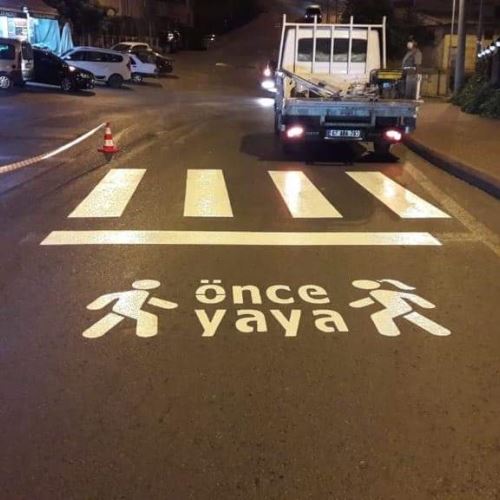 Yaya Geçitlerimiz Boyanıyor