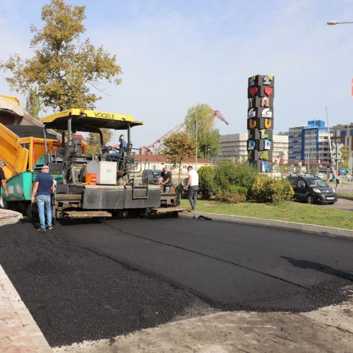 Sıcak Asfalt Kaplamasına Milli Egemenlik Caddesi'nde Başladık