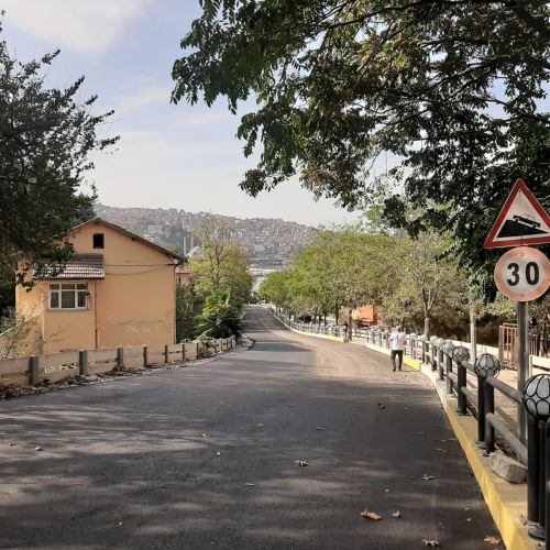 Behçet Kemal Çağlar Caddesi'nde Sıcak Asfalt Çalışmasını Tamamladık