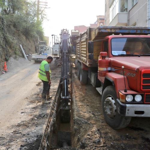 Ekiplerimiz Dört Bir Yanda Çalışıyor