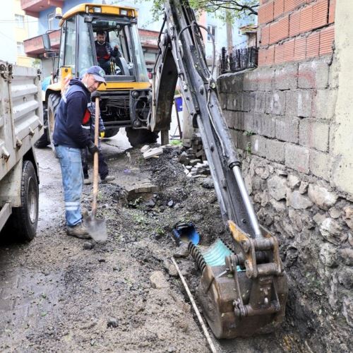 Ekiplerimiz Kötü Hava Koşullarına Rağmen Çalışmalarını Sürdürüyor