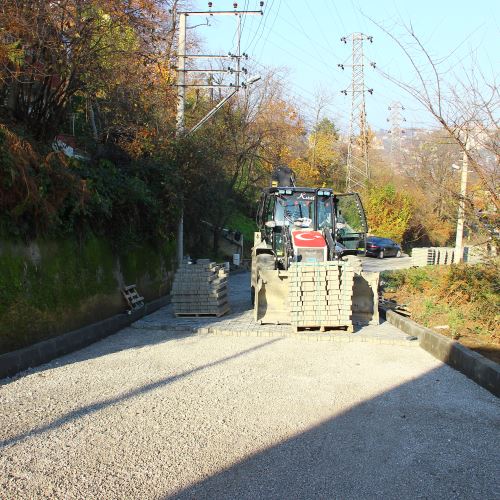 Parke Kaplama Yol Çalışmalarımız Sürüyor