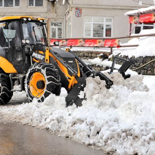 Kar Mücadelesine Ara Vermeden Devam Ediyoruz