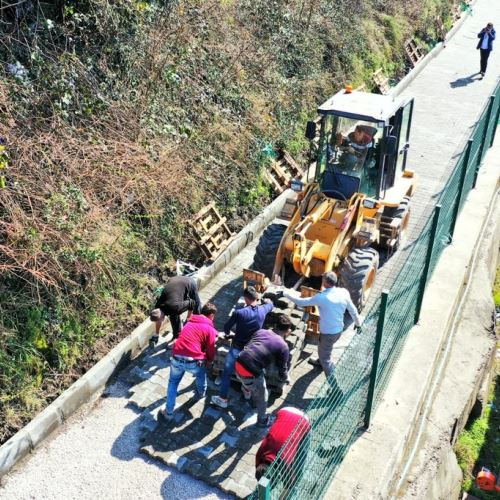 Parke Kaplama Yol Çalışmalarımız Sürüyor