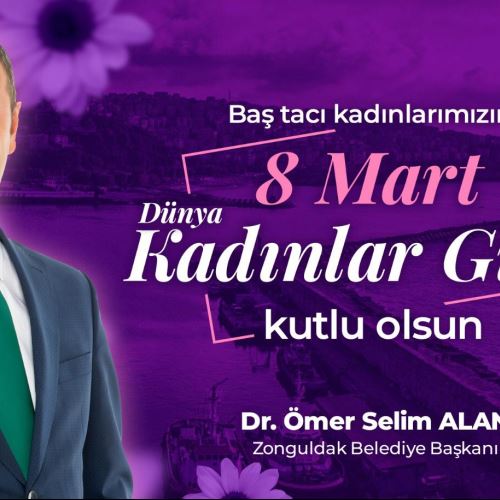 Başkanımız Dr.Ömer Selim ALAN, Kadın Çalışanlarımıza Karanfil Takdim Etti
