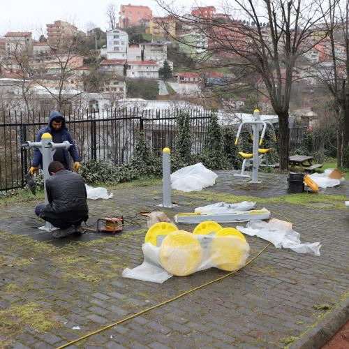 Parklarımızdaki Spor Aletlerini Yeniliyoruz