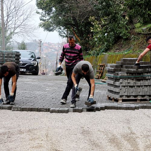 Yol Çalışmalarımız Devam Ediyor 