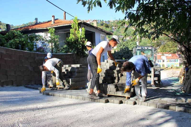 Karaelmas-Akdağ Sokak'ta Parke Yol Çalışmamız Başladı