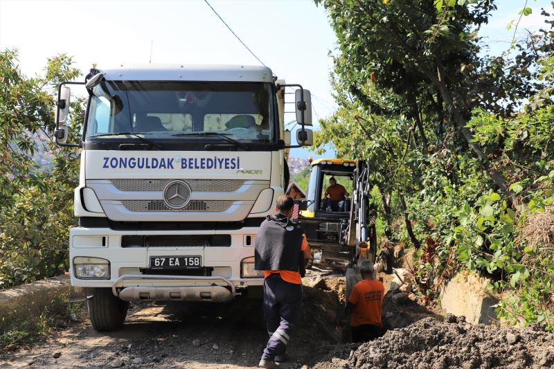 Rat-Bülbül Sokak'ta Altyapı Çalışmalarımız Sürüyor