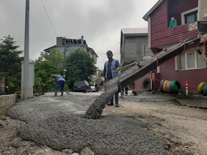 Beton Yol Çalışmalarımızı Aralıksız Sürdürüyoruz