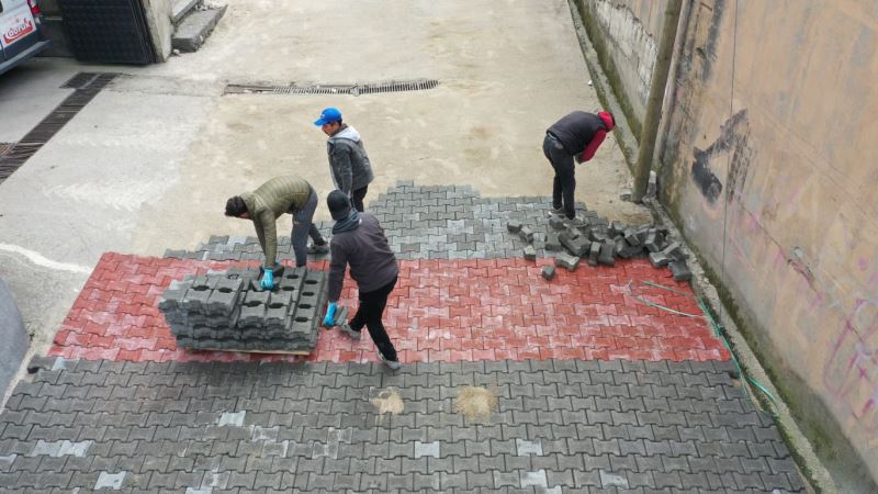 Reşitpaşa Sokak'ta Parke Yol Çalışması Başladı