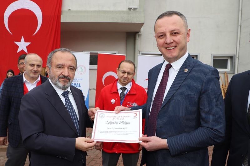 Başkanımız Dr.Ömer Selim ALAN, 'Kampüsün Kanında Hayat Var' Kampanyasına Destek  Verdi