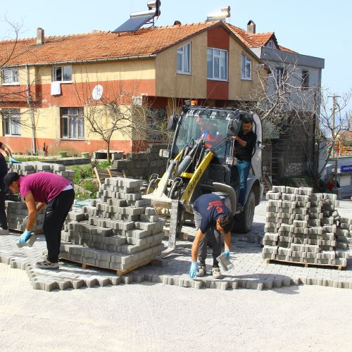 Dilektepe Sokak'ta Parke Kaplama Yol Çalışmamız Başladı