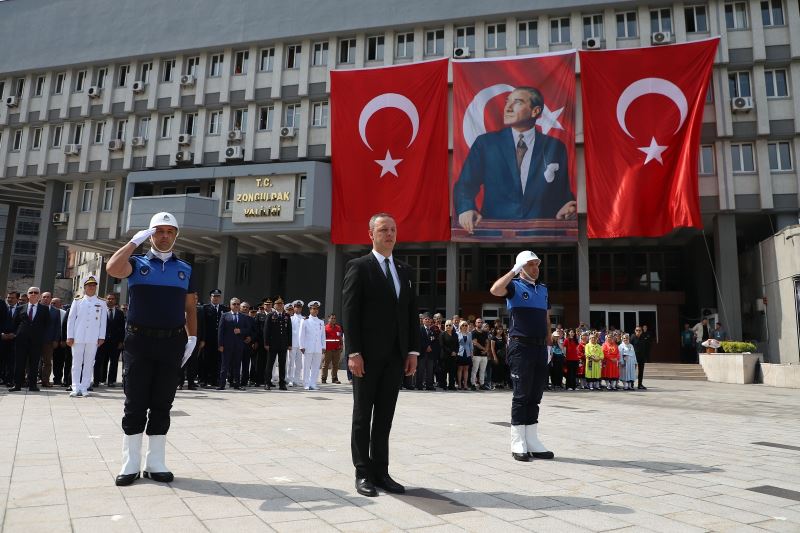 21 Haziran Programını Valilik Meydanı'nda Gerçekleştirdik