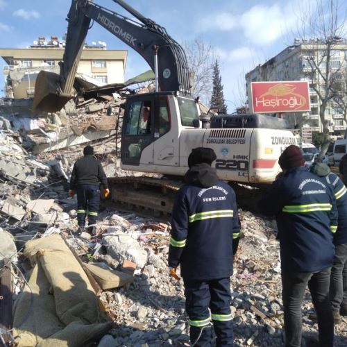 Ekiplerimiz Deprem Bölgesinde Çalışmalarını Sürdürüyor