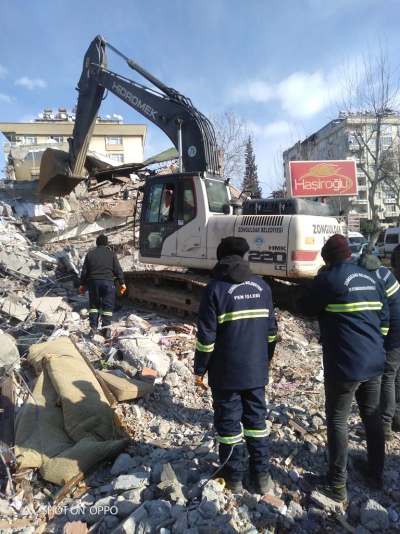 Ekiplerimiz Deprem Bölgesinde Çalışmalarını Sürdürüyor