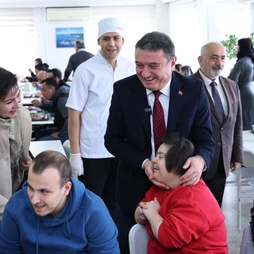 Başkanımız Sn.Tahsin Erdem, Engelsiz Yaşam Merkezi Öğrencileriyle Buluştu