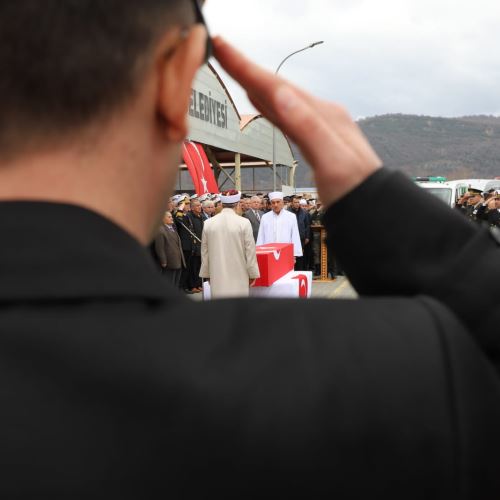 Kahraman Şehidimizi Son Yolculuğuna Uğurladık