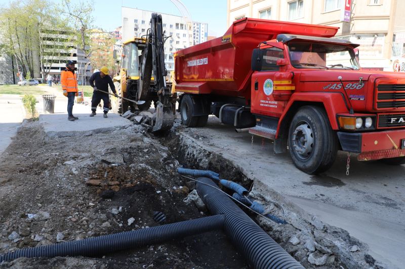 ŞEHRİMİZİN DÖRT BİR YANINDA ÇALIŞMALARIMIZ ARALIKSIZ SÜRÜYOR