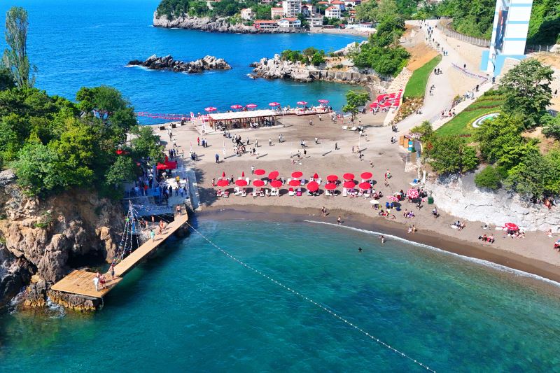 Orta Kapuz ve Tersane Plajları