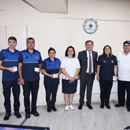 Başkanımız Sn.Tahsin Erdem’den Aşure İkramı