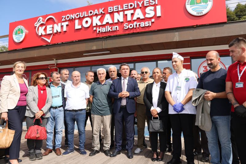Başkanımız Sn.Tahsin Erdem, Kent Lokantası’nda Vatandaşlarla Buluştu