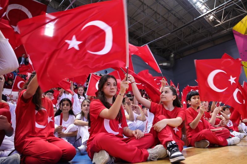 Zonguldak’ta Cumhuriyet’in 102. Yılı Büyük Bir Coşkuyla Kutlandı