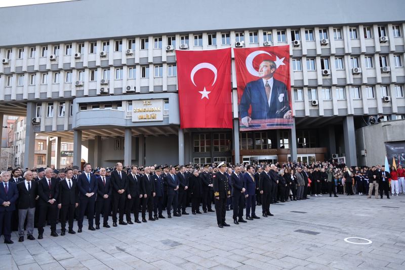 Sonsuz Minnet ve Özlemle Atamızı Andık