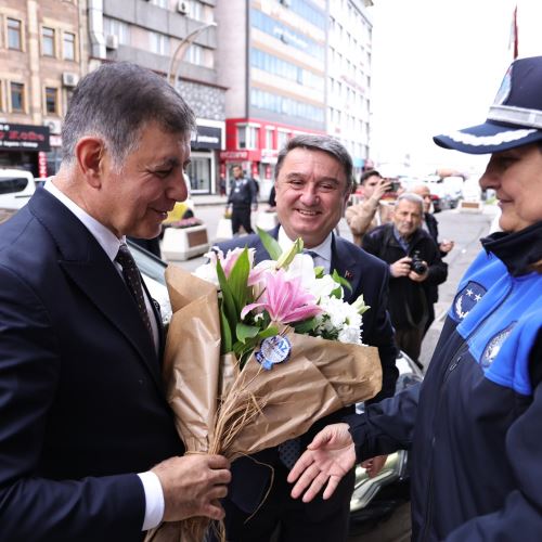 İzmir Büyükşehir Belediye Başkanı Dr. Cemil Tugay’dan Belediyemize Ziyaret