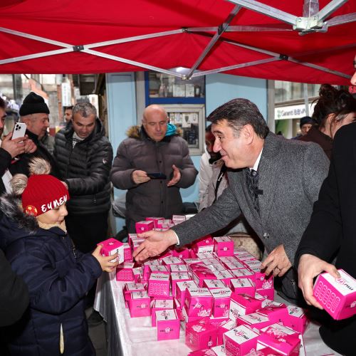 Miraç Kandili’nde Vatandaşlara Kandil Simidi İkramı