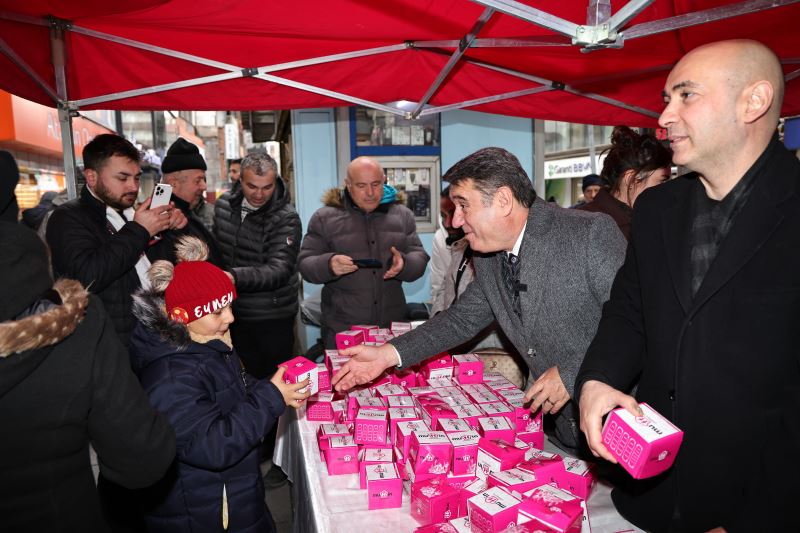 Miraç Kandili’nde Vatandaşlara Kandil Simidi İkramı