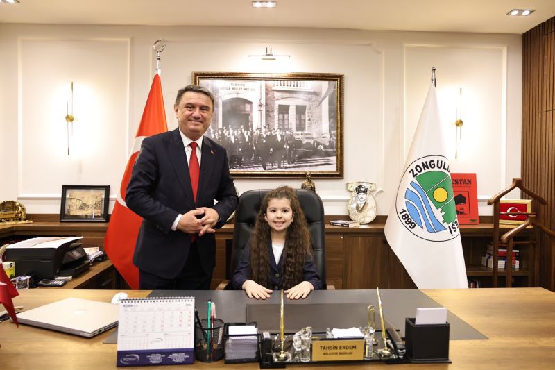 TOKİ Yenimahalle İlkokulu Öğrencisi Mercan Su Uzun Temsili Belediye Başkanı Oldu