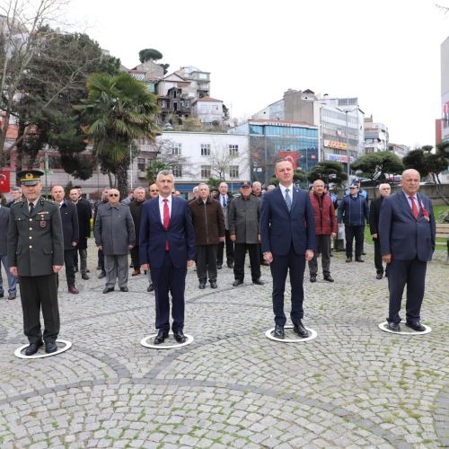 18 Mart Şehitleri Anma ve Çanakkale Zaferi’nin 105’inci yıldönümü nedeniyle, çelenk koyma törenimizi gerçekleştirdik.